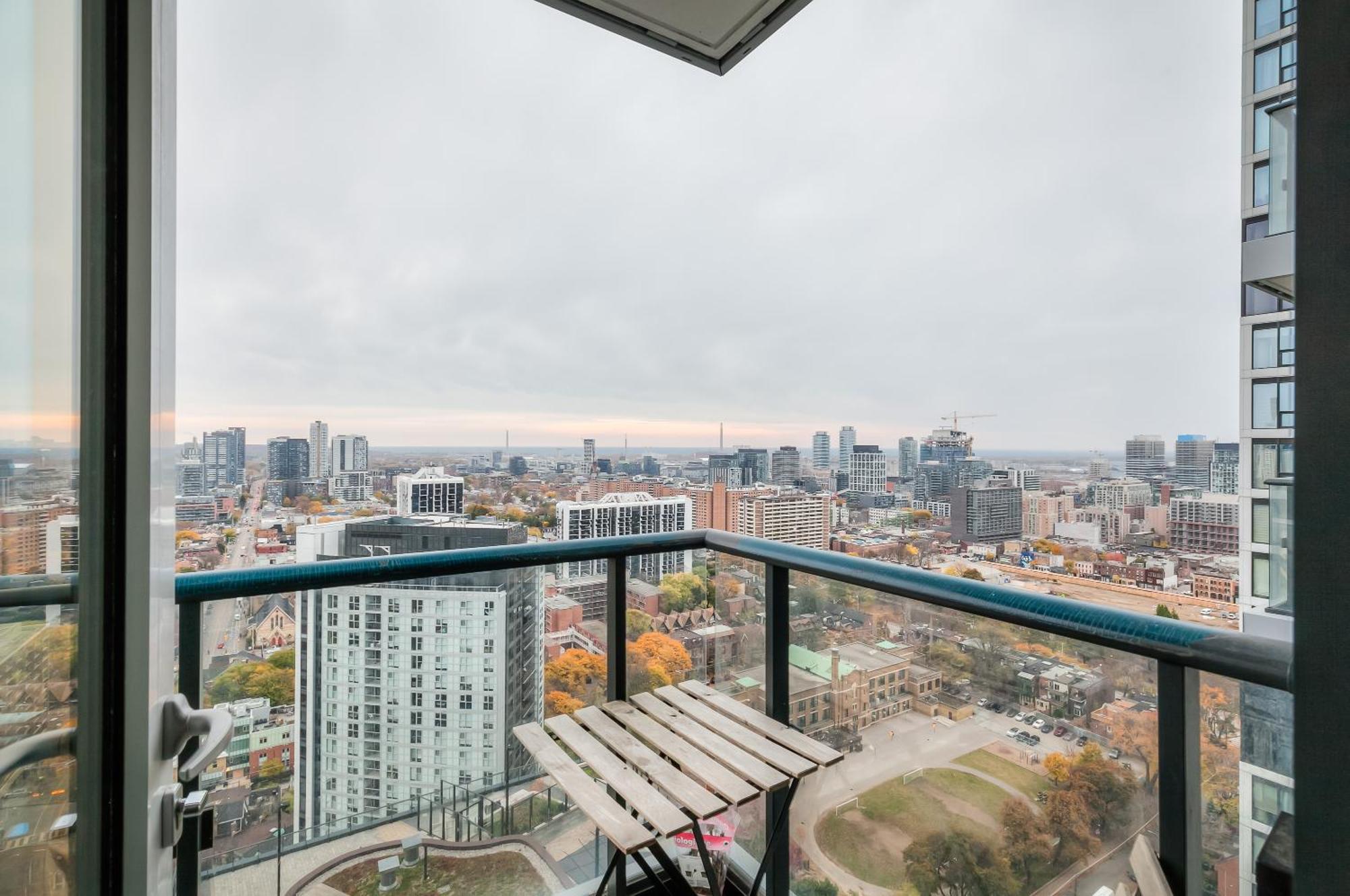 Panorama Suites Downtown טורונטו מראה חיצוני תמונה